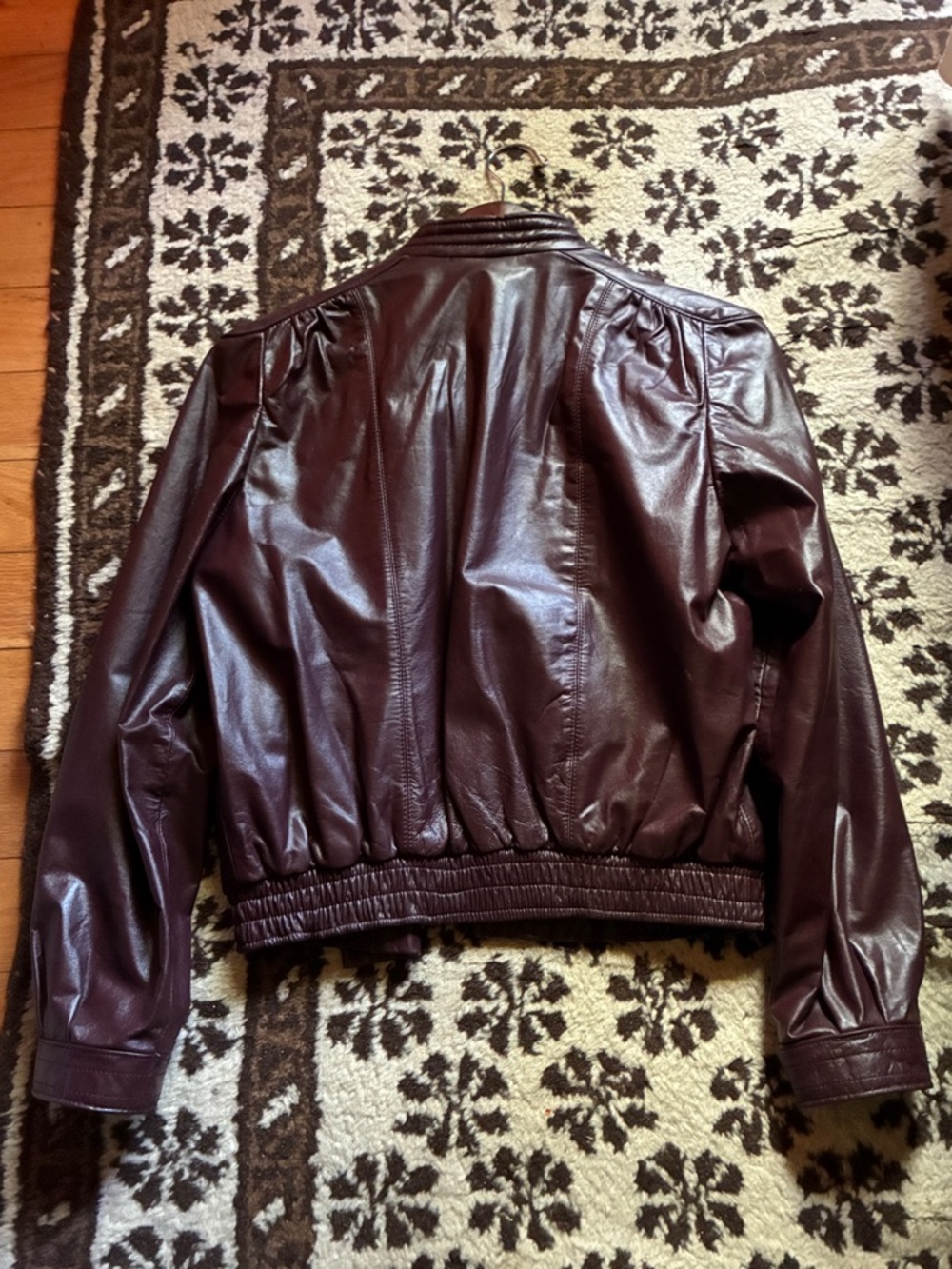 WINLIT Vintage Women's Burgundy Genuine Leather Bomber Jacket - Picture 3 of 6